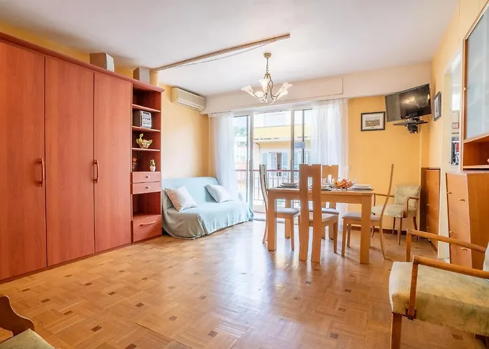 Apartment Le Casino By Interhome